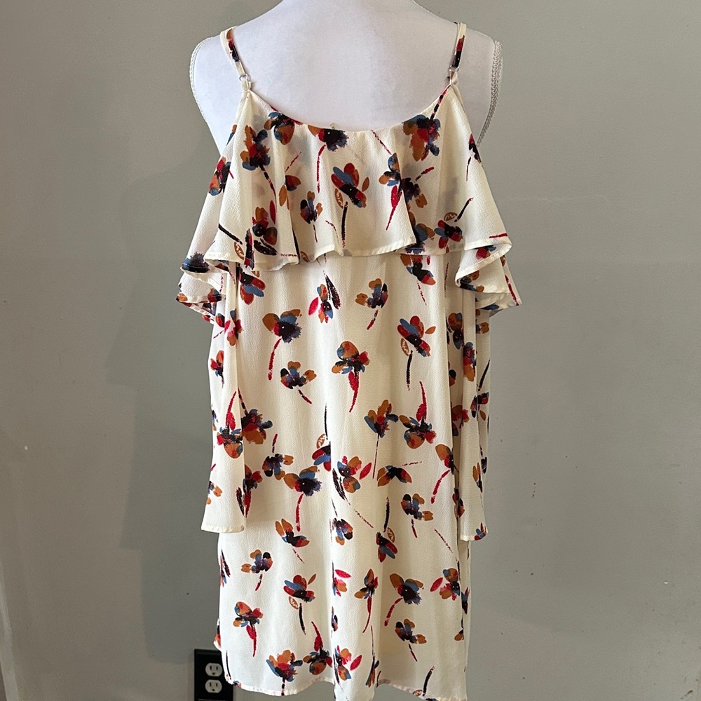 Entro Cream Floral Dress - Picture 5 of 6